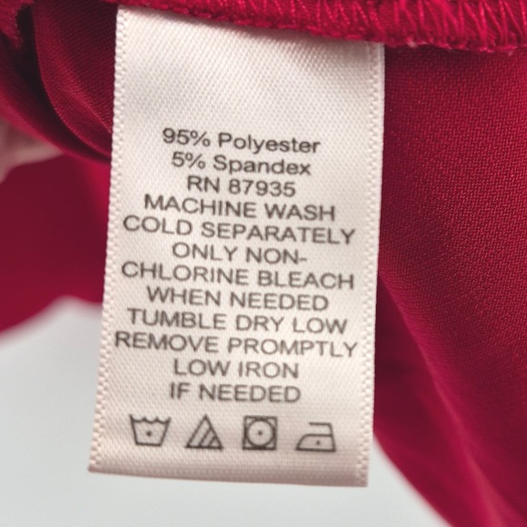 Susan Graver Red Tiered Liquid Knit Top Scoop Neck Blouse Plus Size‎ 1X - Picture 6 of 9